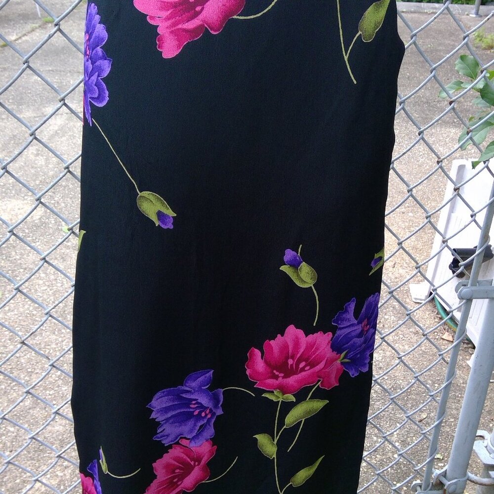 Black Full Length Wrap-A-Round Skirt with Floral Design Size 16 NWT
